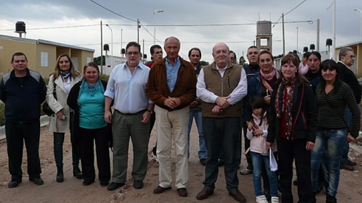 Observaron el avance de las obras del barrio del Sindicato de Comercio en Paran&aacute;