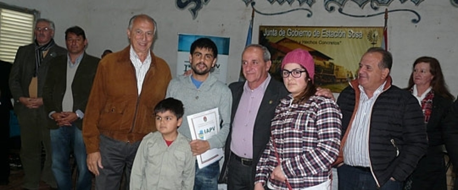Diez familias de Estaci&oacute;n Sosa recibieron nuevas viviendas del IAPV