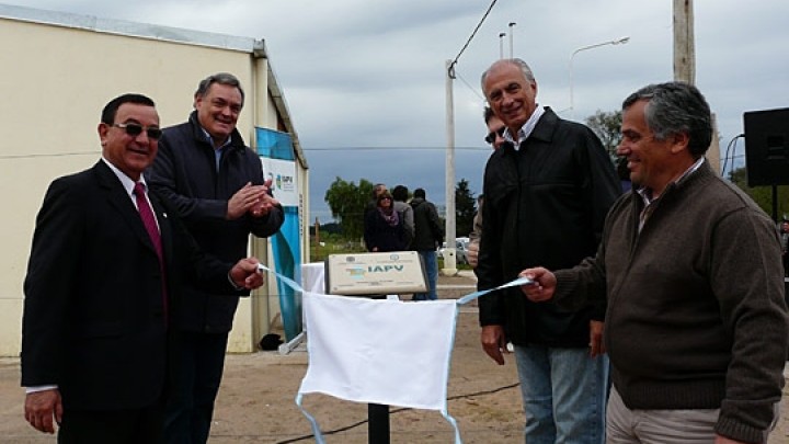 El gobierno inaugur&oacute; 10 nuevas viviendas en Ubajay