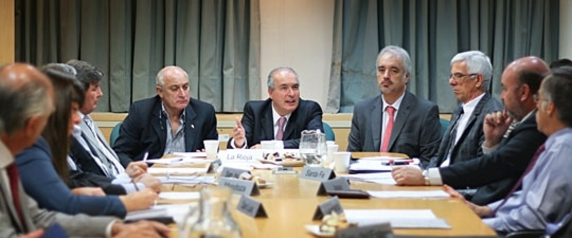 El Consejo Nacional de la Vivienda analiz&oacute; el Plan Vivir M&aacute;s Cerca