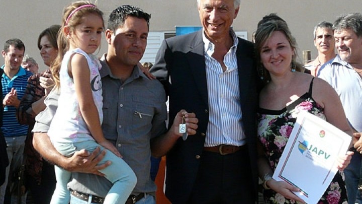 Nuevas viviendas fueron entregadas en Chajar&iacute;