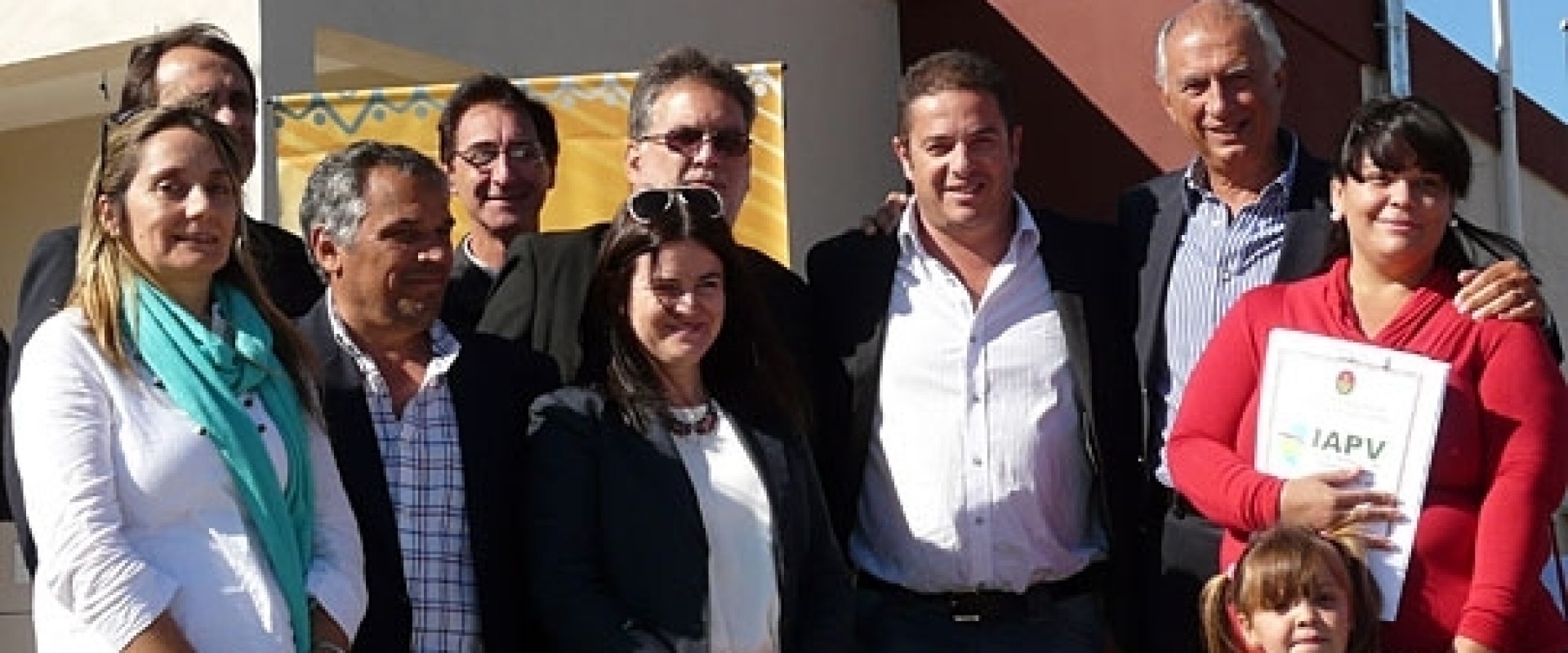 Fueron entregadas viviendas para docentes en Segu&iacute;
