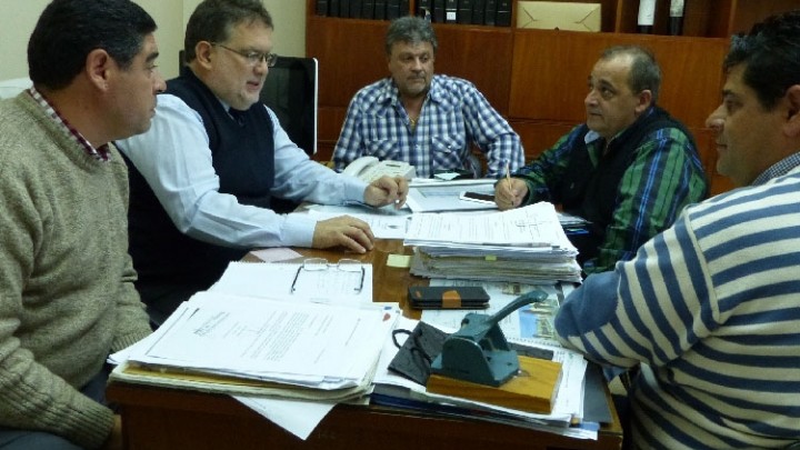 Gestionan la ejecuci&oacute;n de viviendas sociales para inundados en Santa Elena