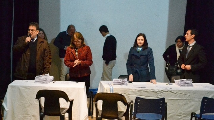 Se firmaron las escrituras de viviendas del IAPV  en  Concepci&oacute;n del Uruguay