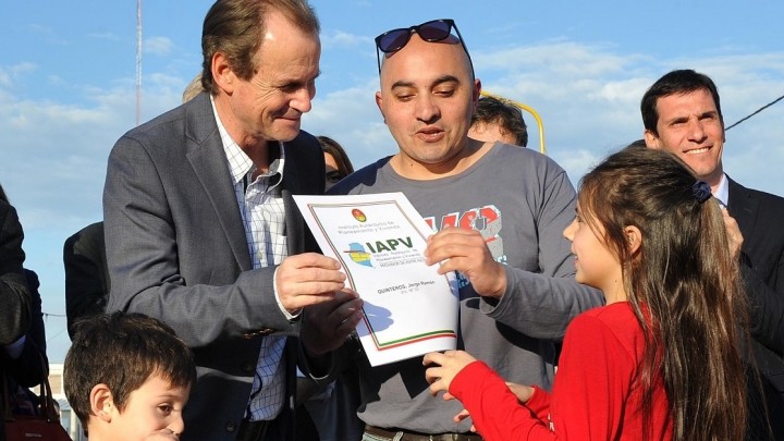 En lo que resta de 2016 se licitar&aacute;n otras 1.000 viviendas en Entre R&iacute;os