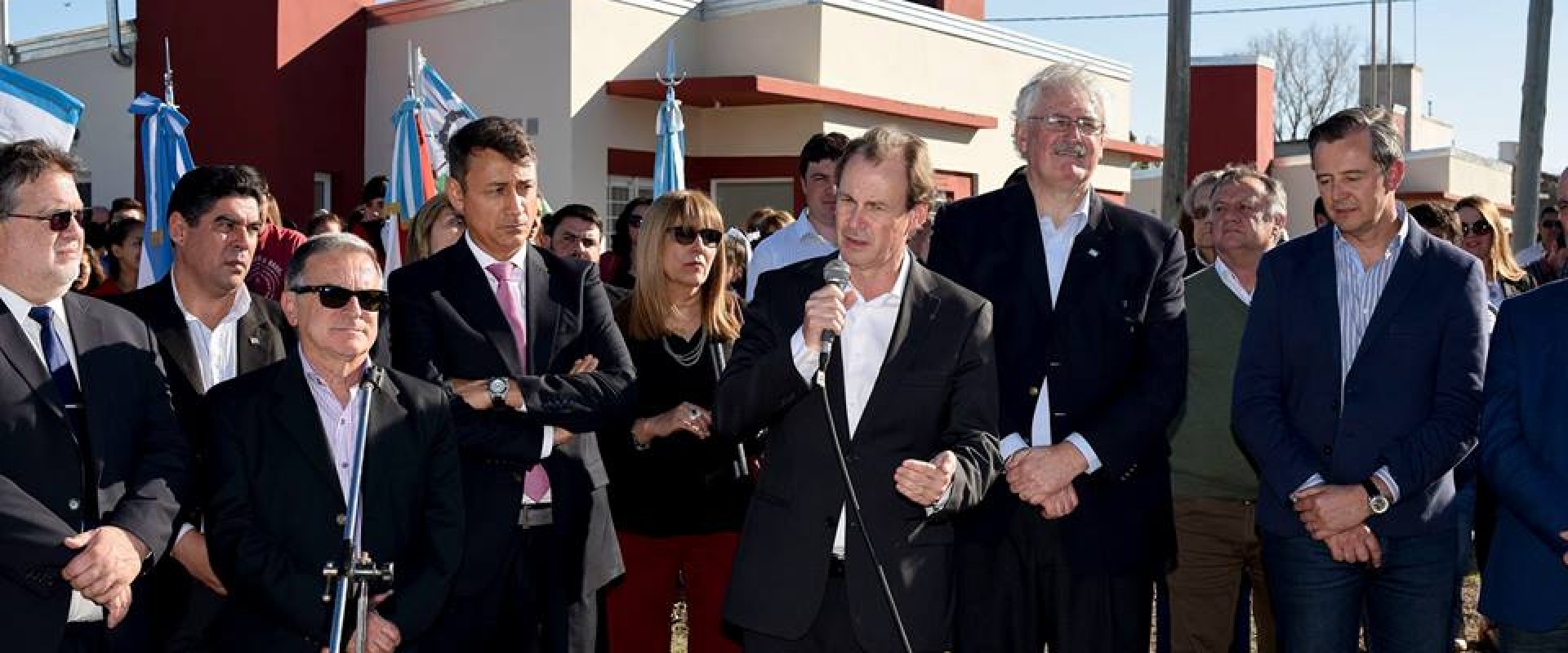 Cuarenta familias de Mar&iacute;a Grande recibieron sus  nuevas viviendas