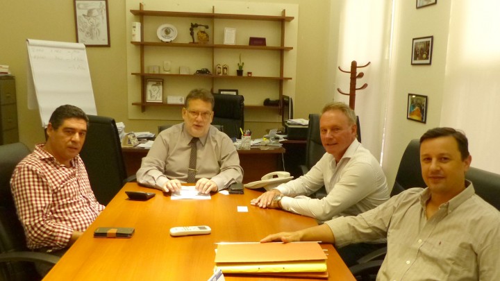 Gestionan la construcci&oacute;n de nuevas viviendas para Crespo