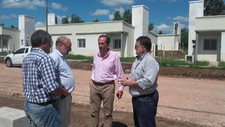 Avanza la construcci&oacute;n de grupos habitacionales en Col&oacute;n