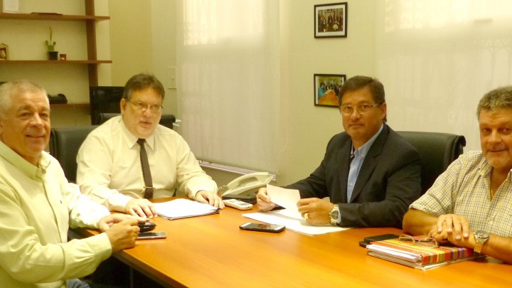 Gestionan la construcci&oacute;n de nuevas viviendas para el departamento Diamante