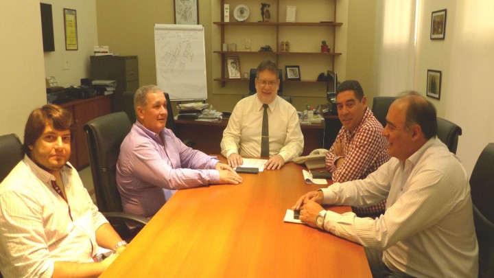 Se gestiona la construcci&oacute;n de nuevas viviendas para Ceibas