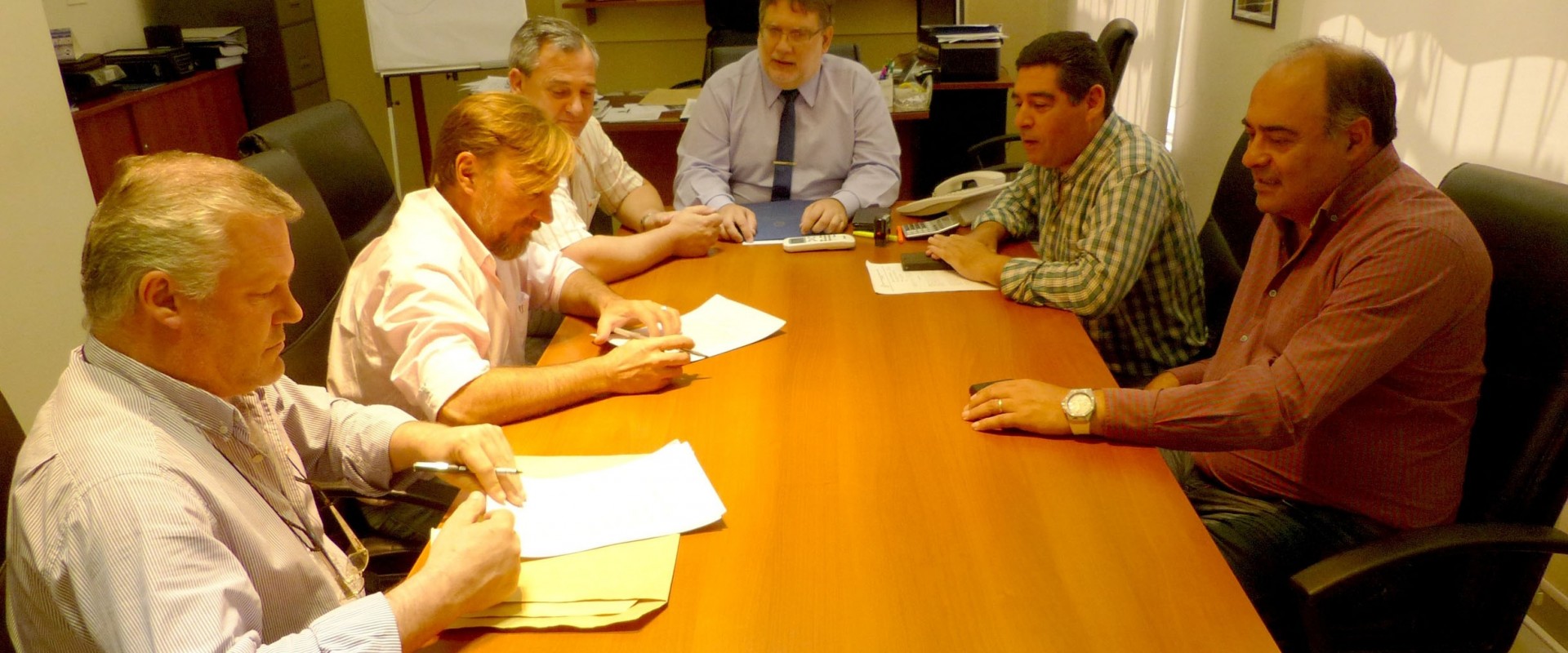 Gestionan nuevas viviendas para Colonia El&iacute;a y Villa Mantero